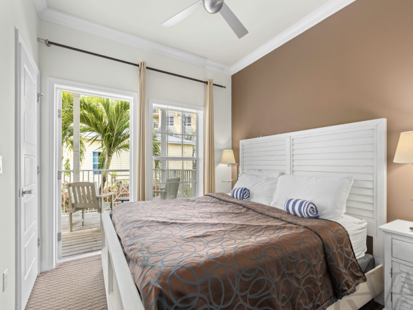 Siesta Key One Bedroom Condo A Flip Flop Walk to the Beaches